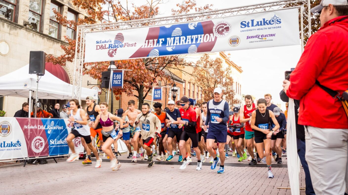 Starting line of the 2025 D&L RaceFest Half Marathon in Bethlehem, Pa.